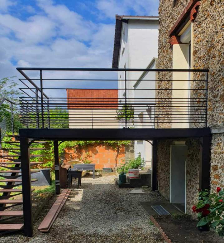 Construction de terrasse sur pilotis Cergy