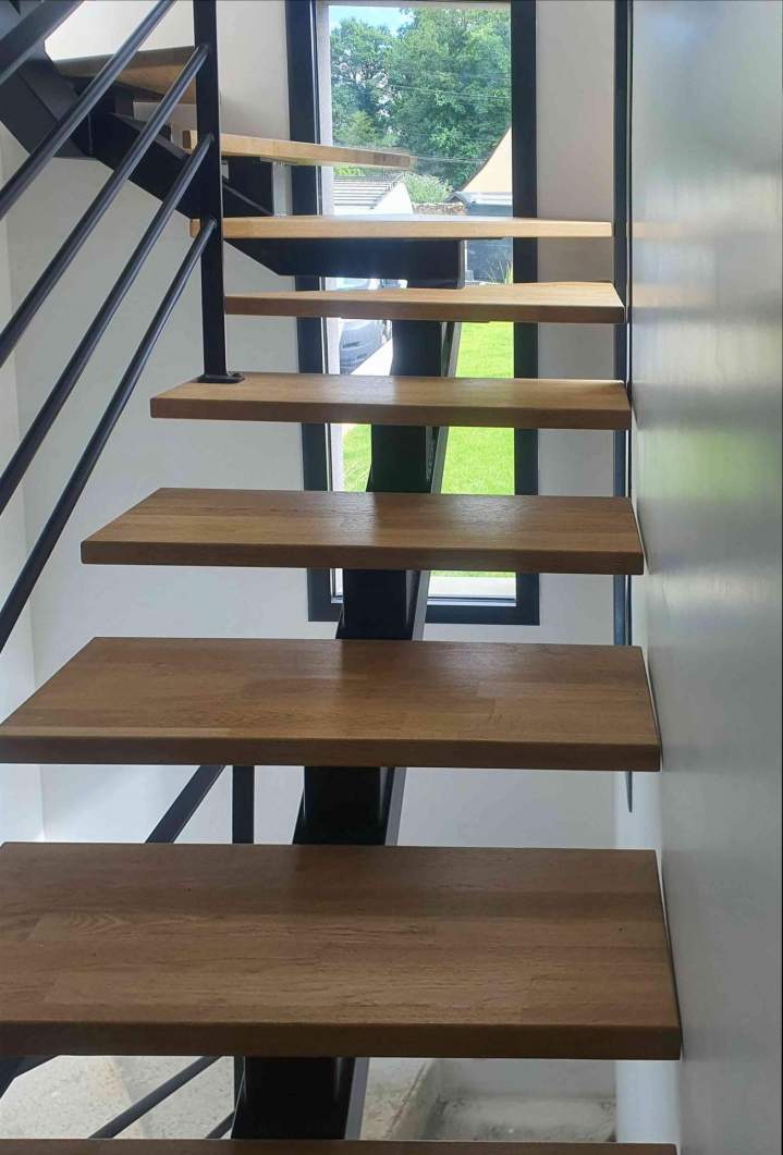 Fabricant d'escaliers sur mesure Cergy
